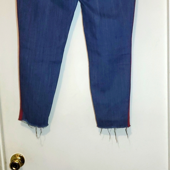 Simply Vera Wang Stretch Dark Wash Side Stripe Ankle Jeans size 12 - Picture 8 of 10